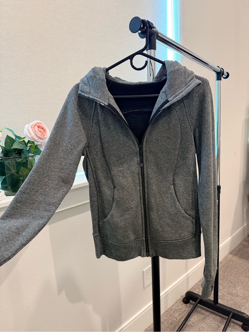 lululemon athletica Dark Gray Full-Zip Hooded Sweatshirt Size 4